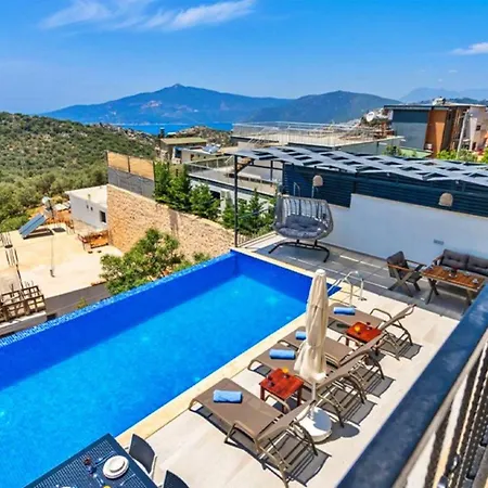 2 Bedroom In With Private Pool And Jakuzzi Villa Kalkan